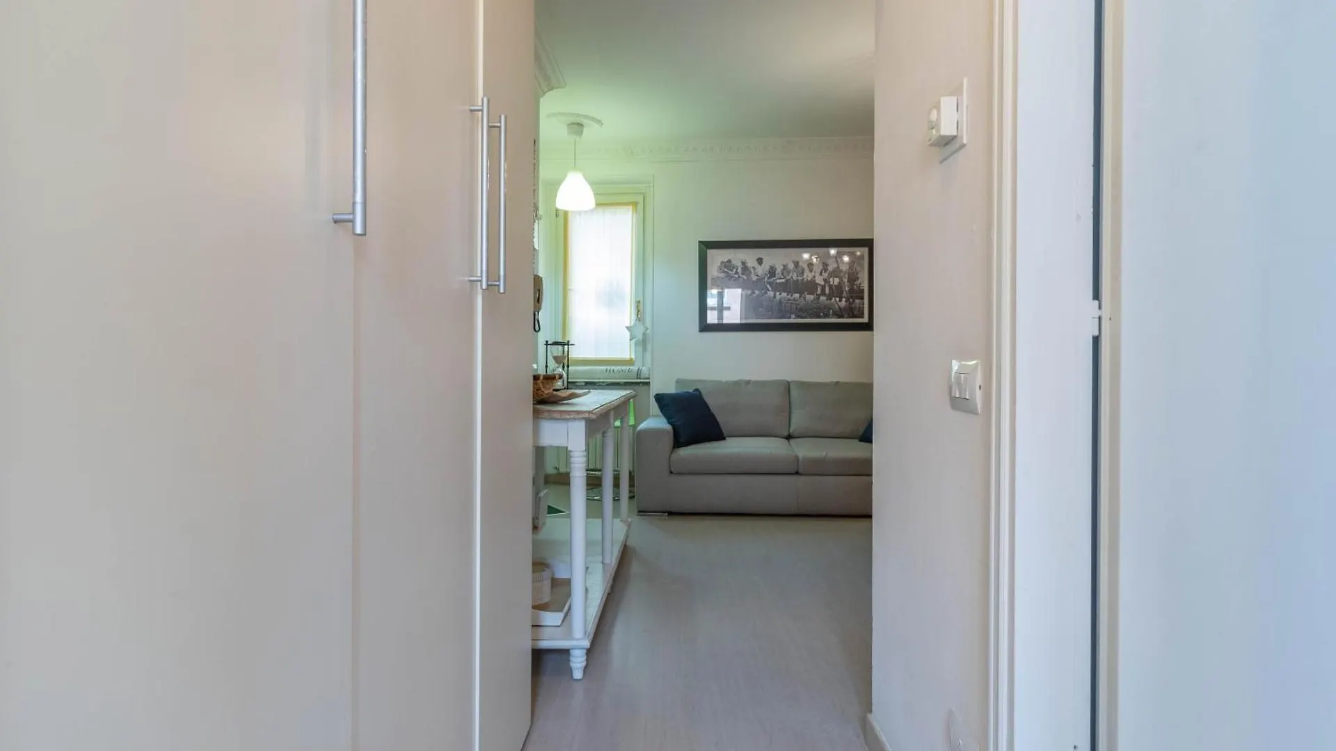 Lovely Home Apartment Lecco 0*,  Itália